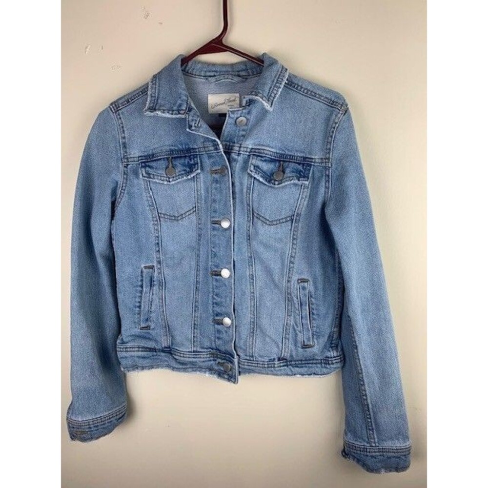Universal Thread Size XS Womens Blue Denim Jean Jacket Light Wash